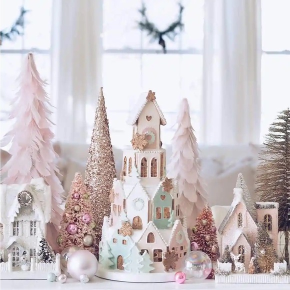 Christmas in Pink - Picture 4 of 12